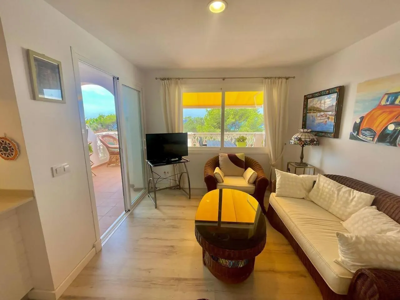 Suite With Views Of Son Bou Beach